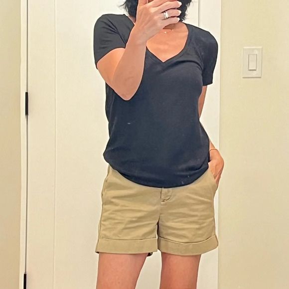 J. Crew Tops - J.Crew 100% linen v neck short sleeve tee size XXS NWT